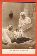 LOB1-12  Les Nouvelles De La Guerre. Infirmière Croix-rouge Avec Blessé Français. Patriotic. Circ. 1919 - Patriotiques