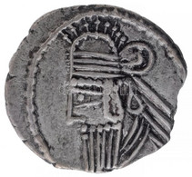 Párthus Birodalom / Ekbatána / Vologases IV. 147-191. Drachma Ag (3,52g) T:2,2- Parthian Empire / Ecbatana / Vologases I - Non Classificati