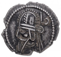 Párthus Birodalom / Ekbatána / Vologases VI. 208-228. Drachma Ag (3,66g) T:2,2- Parthian Empire / Ecbatana / Vologases V - Non Classificati