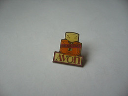 PIN'S PINS PIN PIN’s ピンバッジ   AVON - Parfum