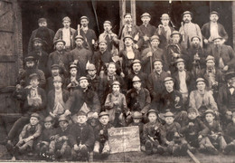 Houdeng-Aimeries, La Louvière, Mineurs De Bois Du Luc 1888. Reproduction. - Métiers