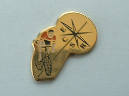 Delcampe - PIN'S CYCLISME - VELO - E.C.S.R - Cyclisme