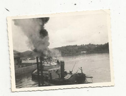 Photographie , 85 X 60 Mm ,  Madagascar , TAMATAVE, Bateau En Feu , Exercice Incendie - Boats