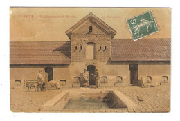 CPA IGNY Etablissement Saint Nicolas La Porcherie Bâtiments Animation Porcs Colorisée Toilée - Igny