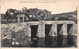 Huelgoat         29         Pont Rustique Sur La Fao. Attelage Cheval Et Poulain            (voir Scan) - Huelgoat