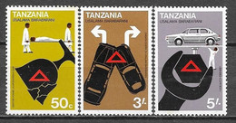 Tanzanie N° 101 103 104 Yvert NEUF * - Tanzania (1964-...)