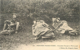 FONTIERE FRANCO-SUISSE - Douaniers Français En Embuscade. - Douane