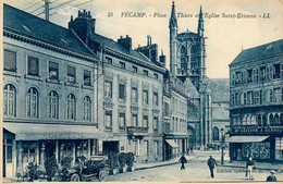 Fécamp * La Place Thiers Et église St étienne * Café Des Colonnes * Automobile Voiture Ancienne - Fécamp