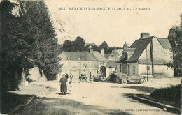 BEAUMONT LA RONCE - Le Centre. - Beaumont-la-Ronce