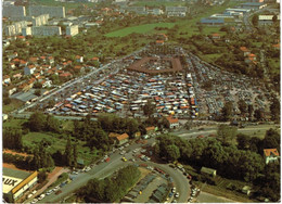 Vaux En Velin - Vue Aérienne Du Super Marché Aux Puces - Vaux-en-Velin