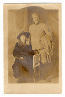 CPA 3005 - MILITARIA - Carte Photo Militaire - Soldat & Femme Avec Un Chapeau - Personen