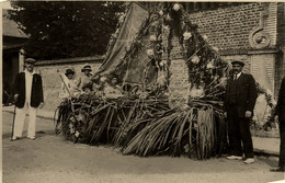 Le Crotoy * Carte Photo * Un Char ( Cavalcade Ou Fête ) * Photographe A. Migret - Le Crotoy