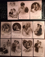11 Cpa De 1939, éditions Fox, Couples - Fantaisies, Avec Légendes Frissons D'Amour, Pris Au Mot, Au Gré Du Vent Etcc - Paare
