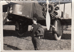 Aviation - Pilote Devant Avion - Photographie - 1919-1938