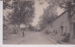 Rue D'un Village  Ou Ville) Du Midi ? : Platanes, Femmes Assises Devant Leur Porte (Avignon?) - Zu Identifizieren