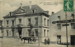 Pélussin * La Place De L'hôtel De Ville * Café Restaurant * Mairie - Pelussin