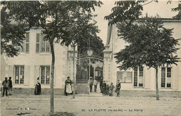 Ile De Ré * La Flotte * La Mairie * Hôtel De Ville * Villageois - Ile De Ré