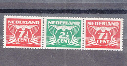 Netherlands Fliegende Taube, Mint Hinged Strip Of 3 - Nuovi