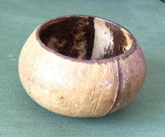 Handmade Decorative Coconut Bowl From Seychelles - Portate