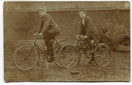 CPA - Carte Postale - Belgique - Audregnies - Portrait De 2 Hommes à Vélo - 1908 (DG15424) - Quiévrain