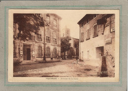 CPA (30) ROQUEMAURE - Aspect De La Place De L'Hôtel De Ville Et De L'avenue De La Gare En 1932 - Roquemaure