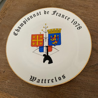 Ancienne Assiette  Dupont Tir à L Arc Championnat De France 1978 Wattrelos Porcelaine Royal Décor  Saint Amand - Archery