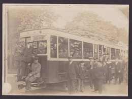 Photo Ancienne Paris Tramway Boulogne Départ D'Auteuil Ligne 16 Transport Des Ouvriers Voir Dos - Coches