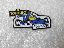 PIN'S    NORAUTO   TOULOUSE - F1