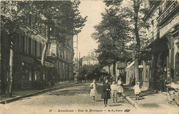 Asnières * La Rue De Bretagne * Hôtel Restaurant - Asnieres Sur Seine