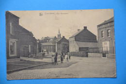 Carnières 1920: Rue Waressaix Très Animée - Morlanwelz