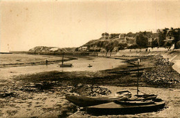 Carteret * Le Cap Vu De La Cale * Panorama De La Plage - Carteret