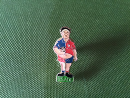 Rare Pin’s U.S ADE / RUGBY DE ADÉ Hautes-Pyrénées 65 - Rugby