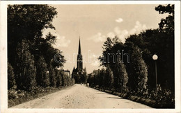 T2 1943 Muraszombat, Murska Sobota; Szapáry Sétány, Templom. Zvér János Kiadása / Promenade, Church - Non Classés