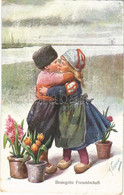 * T3 Besiegelte Freundschaft / Romantic Children Couple Art Postcard. B.K.W.I. 297-5. S: K. Feiertag (EB) - Non Classificati