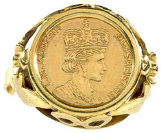 Ungewöhnlicher Damenfingerring Mit Goldmedaille. 20. Jh. 585er GG, Gestempelt. Ringschiene Leicht Verbogen. Ringgröße: D - Non Classificati