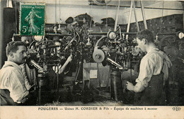 Fougères * Usine H. CORDIER Et Fils * équipe De Machines à Monter * Industrie Industriel - Fougeres