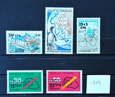 REUNION 1972 - 5 Timbres N° 406-407-408-410-411- - Neufs