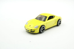 Hot Wheels Mattel New Models #32/36 Porsche Cayman S Yellow Z4 Issued 2007, Scale 1/64 - Matchbox (Lesney)