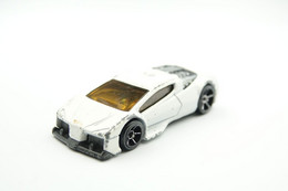 Hot Wheels Mattel ZOTIC PEARL WHITE Issued 2002, Scale 1/64 - Matchbox (Lesney)