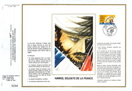 " HARKIS, SOLDATS DE LA FRANCE " Sur Feuillet CEF 1er Jour Sur Soie De 1995. N° YT 2479 FDC - Militaria