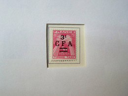 REUNION - 1946 - Timbre TAXE - Surcharge Sur Type Gerbes Entrelacées 3fr CFA Sur 5fr - Neuf * Trace De Charnière - Postage Due
