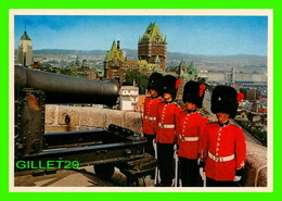 QUÉBEC - SOLDATS DU 22e RÉGIMENT À LA CITADELLE DE QUÉBEC -  J. C. RICARD - - Québec - La Citadelle