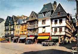 LANNION - Maison Du XVe Siècle Sur La Place Générale Leclerc - SOLEX - Toiles, Blanc " A. GENEST " - Lannion