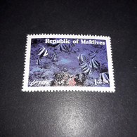 A4MIX17 REPUBLIC OF MALDIVE TEMATICA PESCE PESCI "XX" - Maldives (1965-...)