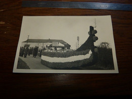 Carte Photo Froidchapelle Char Au Laetare Années 50 ? 60 ? - Froidchapelle