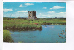 CPA  THEREAVE CASTLE AND THE RIVER DEE, CASTLE DOUGLAS  En 1976!(voir Timbre) - Dumfriesshire