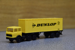 LIMA Italia (I) Fiat Truck Dunlop Tyres-banden-pneus Scale 1:87 - Scale 1:87