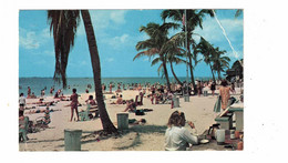 Ft. Meyers, Florida, USA, Bathers On The Beach, 1973 Chrome Postcard - Fort Myers