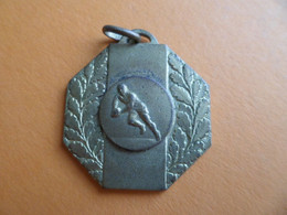 Medaille Sport Dorée RUGBY - - Rugby