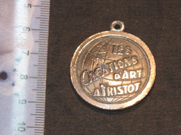 MEDAILLE -LES CREATIONS D' ART A FRISTOT - Altri & Non Classificati